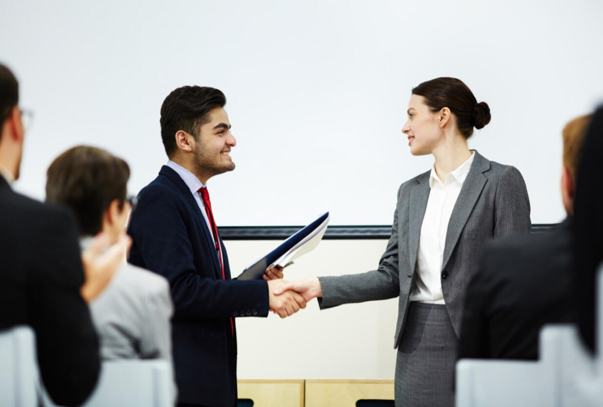 Closing Business Negotiations Multi-Functional Teams | High Pressure Decision-Making | High Stakes Deals & Contracts